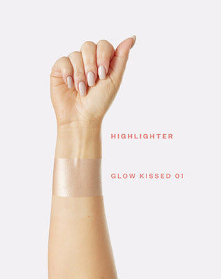Glow kissed crème highlighter van Paese - 3