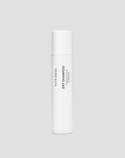 Een droogshampoo van Nutridome voor alle haartypes die de frisheid herstelt en volume toevoegt