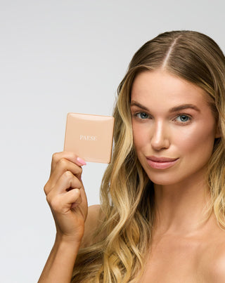 Geperste bronzer Selfglow 02 Warm met actieve ingrediënten voor gezichtscontouring Paese