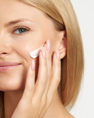 Dagcrème met SPF 20 met drievoudige anti-rimpelwerking Timeless van Orphica Clinic - 3